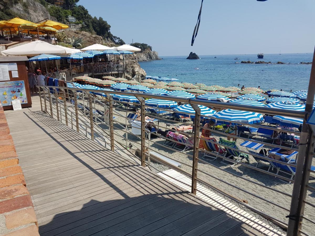 Fegina 3 Deluxe Bedrooms & Bathrooms Monterosso al Mare Exterior photo