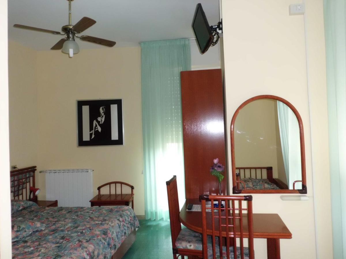 Fegina 3 Deluxe Bedrooms & Bathrooms Monterosso al Mare Exterior photo